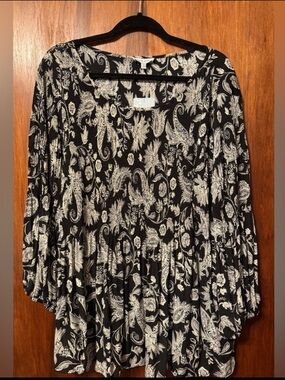 Women’s Plus Size Black and White Floral Blouse - Size 3x NWT